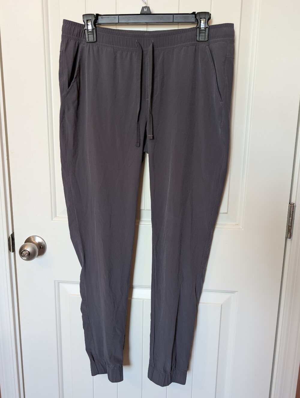 NWOT Tentree InMotion Pacific Jogger Women’s Medium Grey